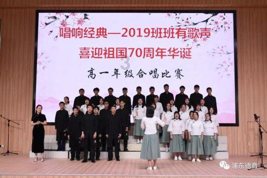 谁是假扮小龙女的人,绝情谷底的小孩衣服揭露了真相